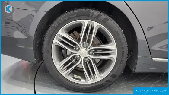 HYUNDAI GRANDEUR 2.4 PREMIUM