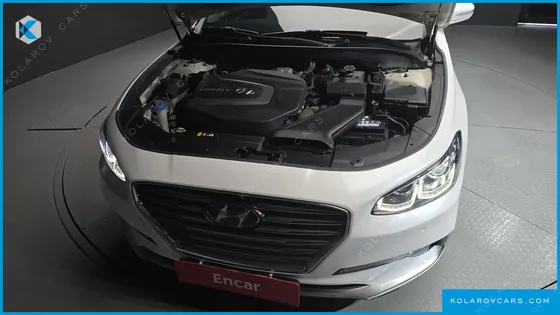 HYUNDAI GRANDEUR 2.2 DIESEL PREMIUM