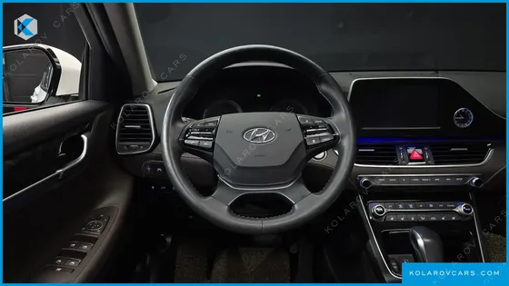 HYUNDAI GRANDEUR 2.2 DIESEL PREMIUM