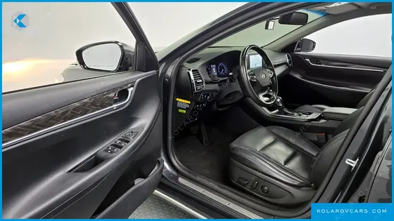 HYUNDAI GRANDEUR 2.4 PREMIUM