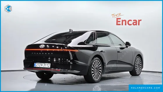 HYUNDAI GRANDEUR CALLIGRAPHY