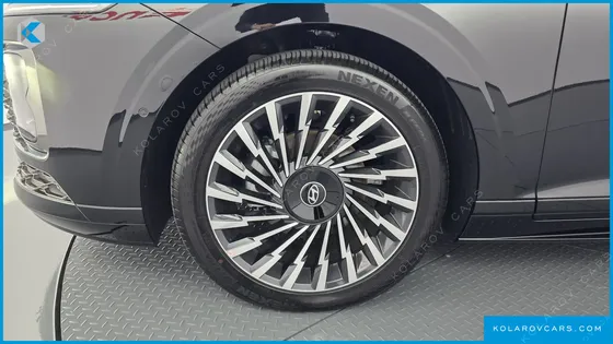 HYUNDAI GRANDEUR CALLIGRAPHY