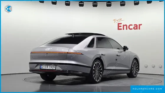 HYUNDAI GRANDEUR CALLIGRAPHY