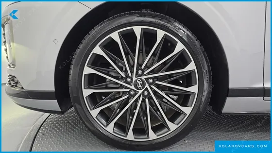 HYUNDAI GRANDEUR CALLIGRAPHY