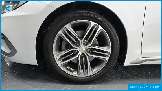 HYUNDAI GRANDEUR 2.4 PREMIUM
