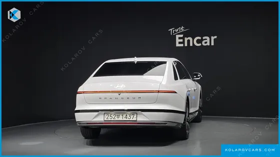 HYUNDAI GRANDEUR PREMIUM