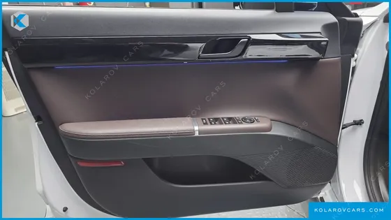 HYUNDAI GRANDEUR PREMIUM