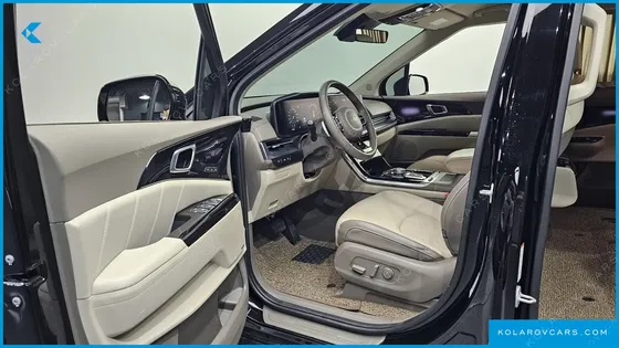 KIA CARNIVAL GASOLINE 7-SEATER HI-LIMOUSINE