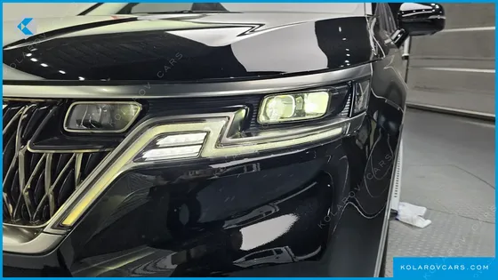 KIA CARNIVAL GASOLINE 7-SEATER HI-LIMOUSINE