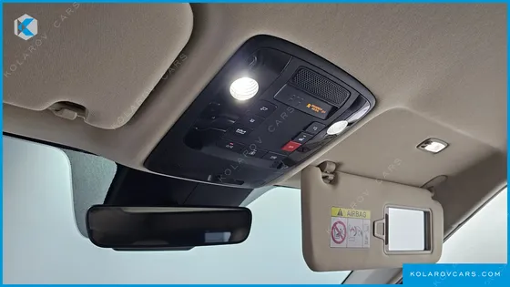 KIA CARNIVAL GASOLINE 7-SEATER HI-LIMOUSINE