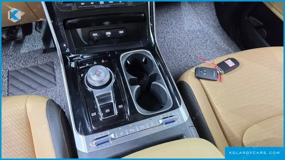 KIA CARNIVAL DIESEL 7-SEATER NOBLESSE