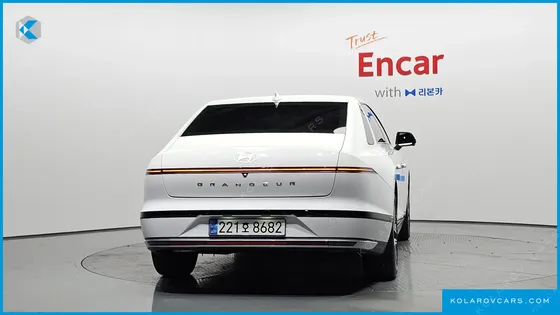 HYUNDAI GRANDEUR 2,5 GASOLINE 2WD