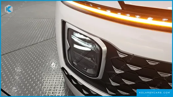 HYUNDAI GRANDEUR 2,5 GASOLINE 2WD