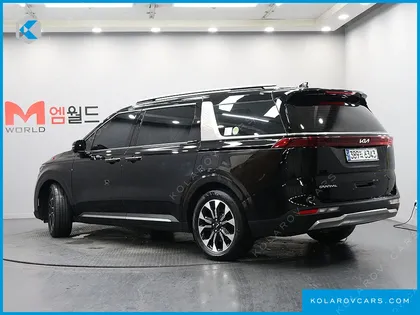 KIA CARNIVAL DIESEL 9-SEATER SIGNATURE