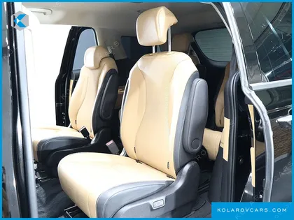 KIA CARNIVAL DIESEL 9-SEATER SIGNATURE