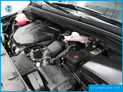 KIA CARNIVAL DIESEL 9-SEATER SIGNATURE