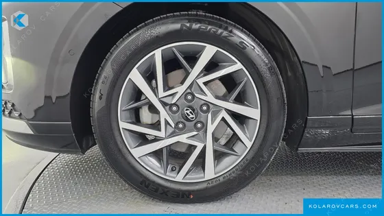 HYUNDAI GRANDEUR 2,5 GASOLINE 2WD