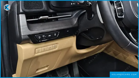 KIA CARNIVAL GASOLINE 9-SEATER SIGNATURE
