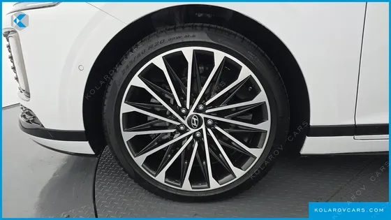 HYUNDAI GRANDEUR 2,5 GASOLINE 2WD