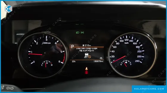 KIA CARNIVAL DIESEL 9-SEATER PRESTIGE