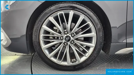 HYUNDAI GRANDEUR 3.0 EXCLUSIVE