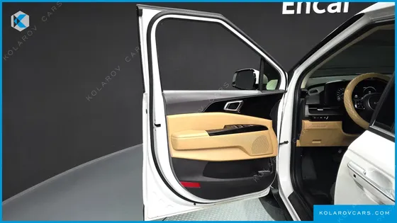 KIA CARNIVAL DIESEL 7-SEATER NOBLESSE