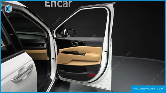 KIA CARNIVAL DIESEL 7-SEATER NOBLESSE