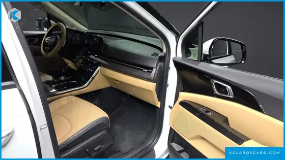 KIA CARNIVAL DIESEL 7-SEATER NOBLESSE