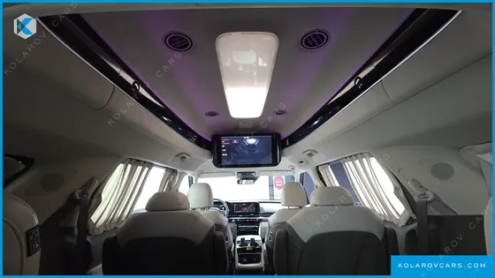 KIA CARNIVAL GASOLINE 9-SEATER HI-LIMOUSINE