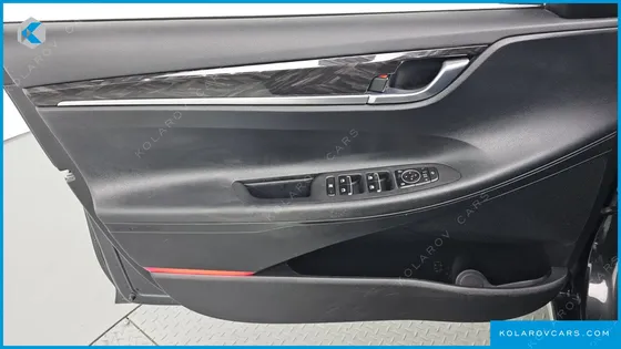 HYUNDAI GRANDEUR 2.4 PREMIUM