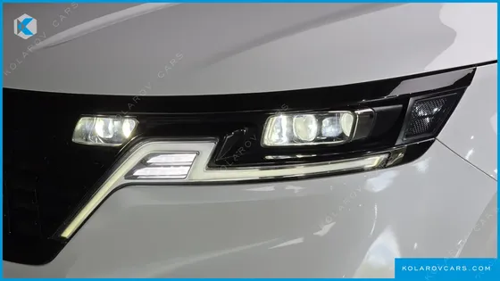 KIA CARNIVAL GASOLINE 7-SEATER HI-LIMOUSINE