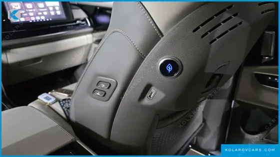 KIA CARNIVAL GASOLINE 7-SEATER HI-LIMOUSINE