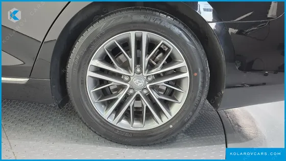 HYUNDAI GRANDEUR 2.4 PREMIUM