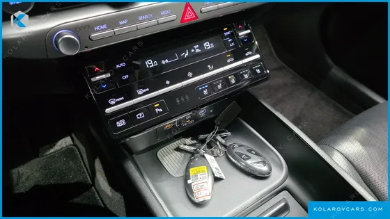 HYUNDAI GRANDEUR 2,5 GASOLINE 2WD