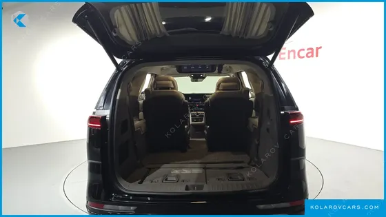 KIA CARNIVAL GASOLINE 7-SEATER HI-LIMOUSINE