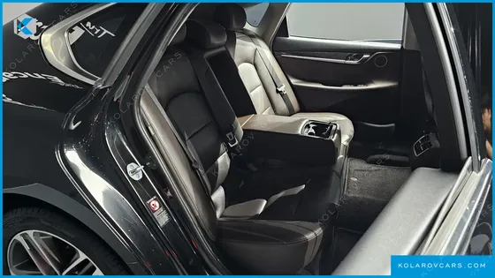 HYUNDAI GRANDEUR 2.2 DIESEL PREMIUM