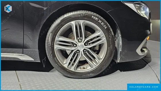 HYUNDAI GRANDEUR 2.2 DIESEL PREMIUM