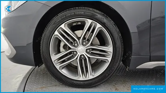 HYUNDAI GRANDEUR 2.4 PREMIUM