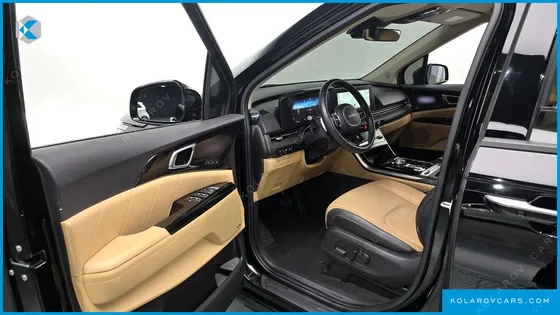 KIA CARNIVAL DIESEL 9-SEATER SIGNATURE