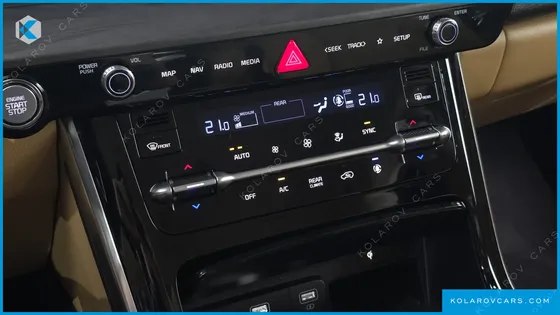 KIA CARNIVAL DIESEL 9-SEATER SIGNATURE