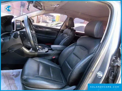 HYUNDAI GRANDEUR 2.4 PREMIUM