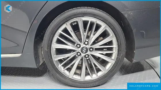 HYUNDAI GRANDEUR 2.2 DIESEL PREMIUM