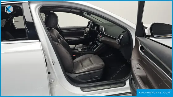 HYUNDAI GRANDEUR 2.4 PREMIUM