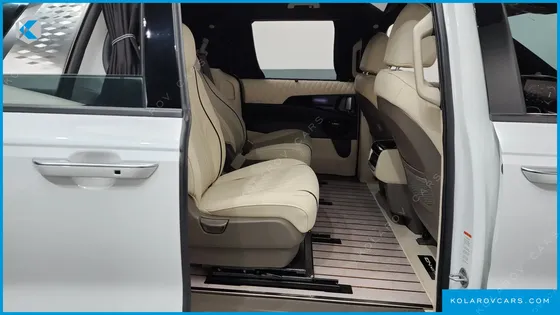 KIA CARNIVAL DIESEL 9-SEATER HI-LIMOUSINE(SPECIAL VEHICLE)