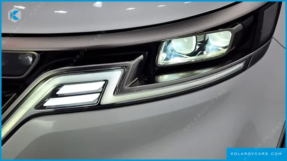 KIA CARNIVAL DIESEL 9-SEATER HI-LIMOUSINE(SPECIAL VEHICLE)