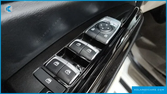 KIA CARNIVAL DIESEL 9-SEATER HI-LIMOUSINE(SPECIAL VEHICLE)