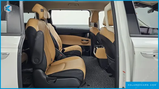 KIA CARNIVAL DIESEL 9-SEATER NOBLESSE