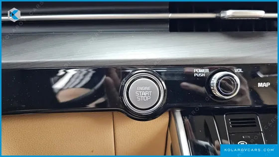 KIA CARNIVAL DIESEL 9-SEATER NOBLESSE