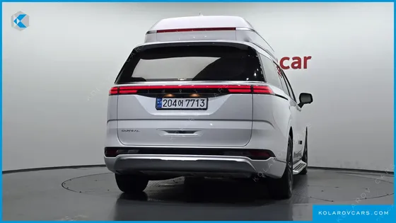 KIA CARNIVAL GASOLINE 9-SEATER HI-LIMOUSINE