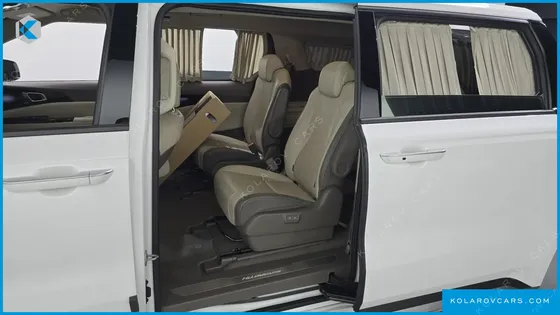 KIA CARNIVAL GASOLINE 9-SEATER HI-LIMOUSINE